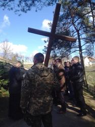 Учасники АТО молились Хресну дорогу разом з капеланами